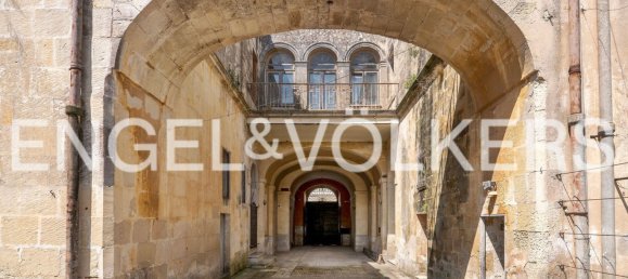 14 rooms House in Maglie, Italy No. 104721 4