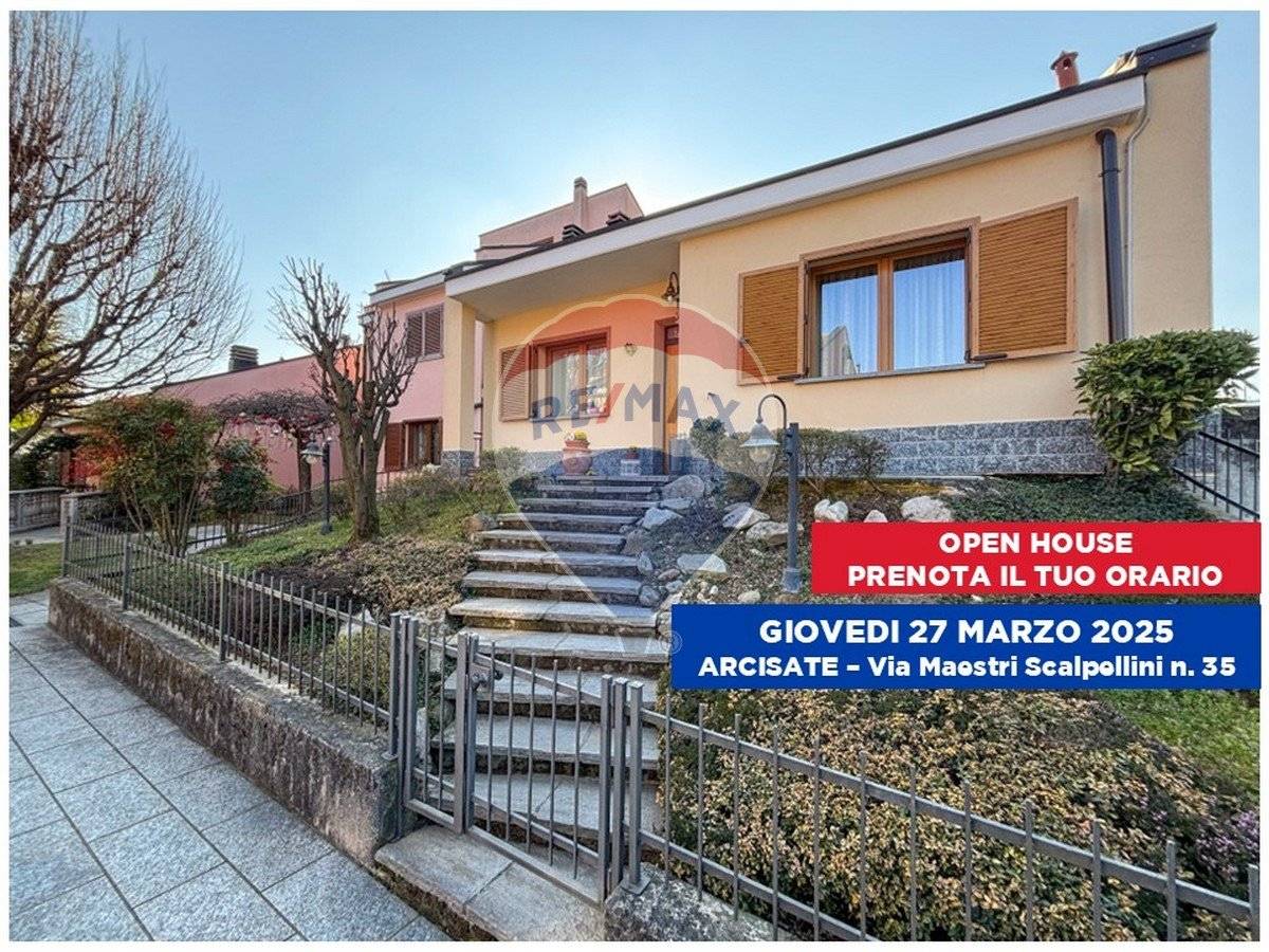 2 bedrooms Villa in Arcisate, Italy No. 211781