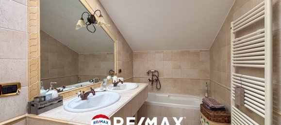 2 bedrooms Villa in Arcisate, Italy No. 211781 25