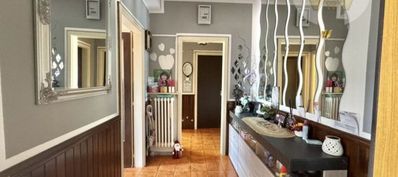 3 bedrooms Apartment in Gorizia, Italy No. 352861 2