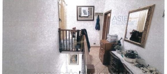 5 rooms Apartment in San Giuliano Terme, Italy No. 283100 7