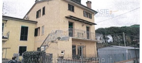 5 rooms Apartment in San Giuliano Terme, Italy No. 283100 22