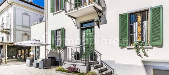4 bedrooms Villa in Varese, Italy No. 60398 13