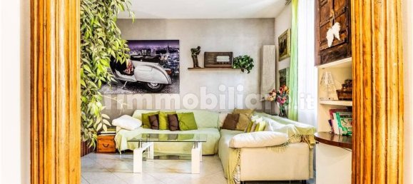 4 bedrooms Villa in Varese, Italy No. 60398 5