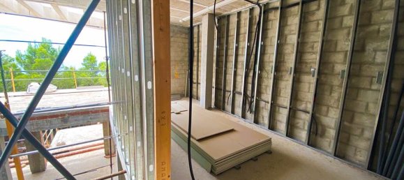 4 bedrooms Villa in Altea, Spain No. 5305 2