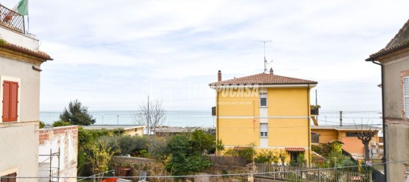 Дом с 3 комнатами в Педазо, Италия № 16095 9