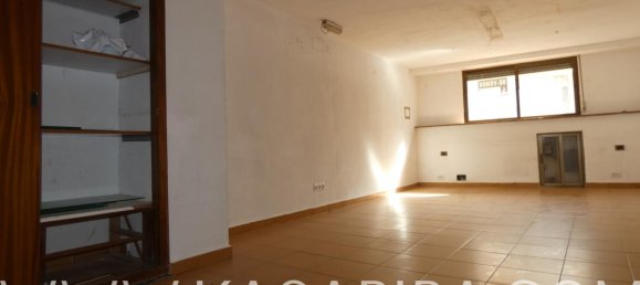 Propiedad comercial de 4 dormitorios en Castellón de la Plana, Spain No. 72044 17