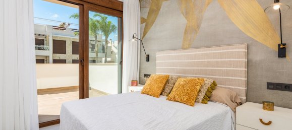 3 bedrooms Townhouse in Torrevieja, Spain No. 9709 12