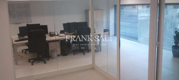 Магазин 211м² в Валлетта, Мальта № 13031 2