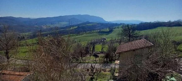 Квартира с 8 комнатами в Невьяно дельи Ардуини, Италия № 127127 36