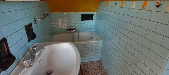 Квартира с 8 комнатами в Невьяно дельи Ардуини, Италия № 127127 37