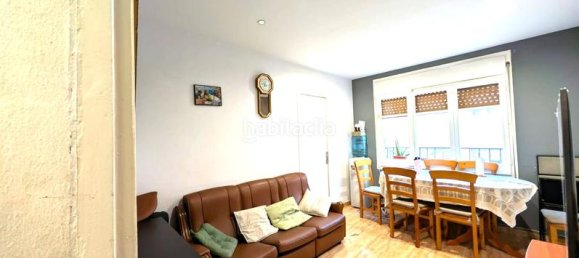 3 chambres Appartement à Cornella De Llobregat, Spain No. 164140 2