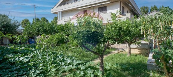 3 غرف نوم شقة في Francavilla al Mare, Italy رقم 303642 6