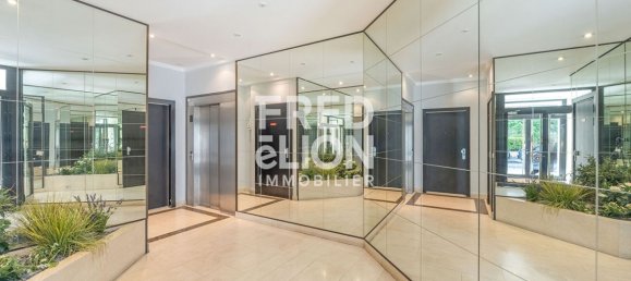 Квартира с 3 спальнями в Париж, Франция № 318489 13