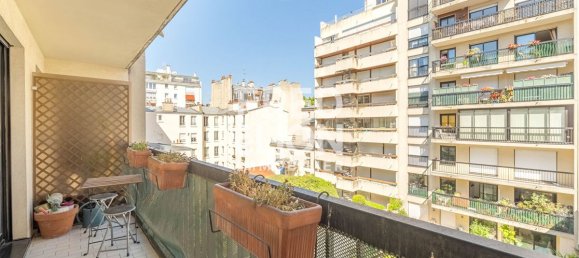 Квартира с 3 спальнями в Париж, Франция № 318489 12