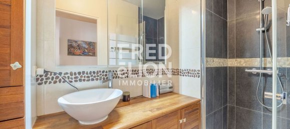 Квартира с 3 спальнями в Париж, Франция № 318489 11