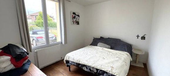 2 bedrooms House in Compiegne, France No. 301360 4