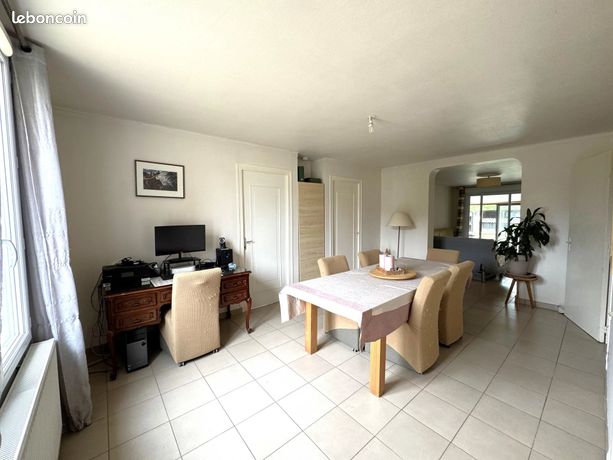 2 bedrooms House in Compiegne, France No. 301360