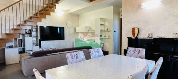 2 bedrooms House in Ravenna, Italy No. 299119 3