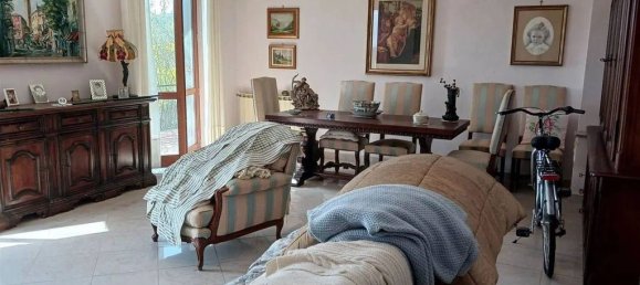 Вилла с 13 спальнями в Ноли, Италия № 104072 3