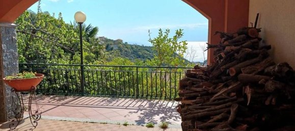 Вилла с 13 спальнями в Ноли, Италия № 104072 2