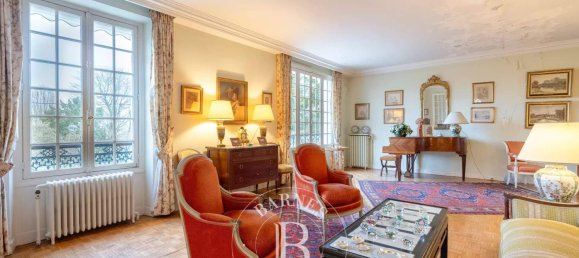 6 bedrooms House in La Celle-Saint-Cloud, France No. 142354 5