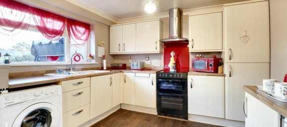 3 bedrooms House in Dagenham, United Kingdom No. 4818 3