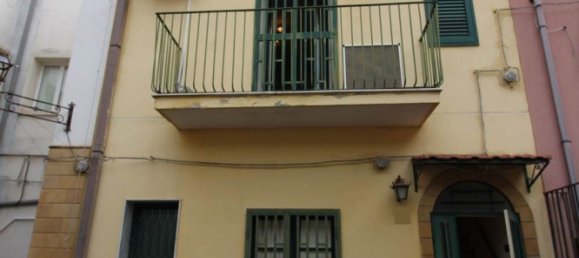 4 rooms House in Lentini, Italy No. 139231 2