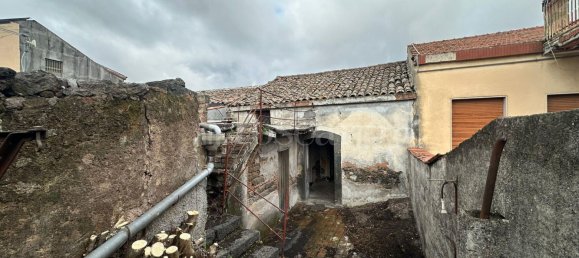 2 rooms Villa in Mascalucia, Italy No. 143005 14