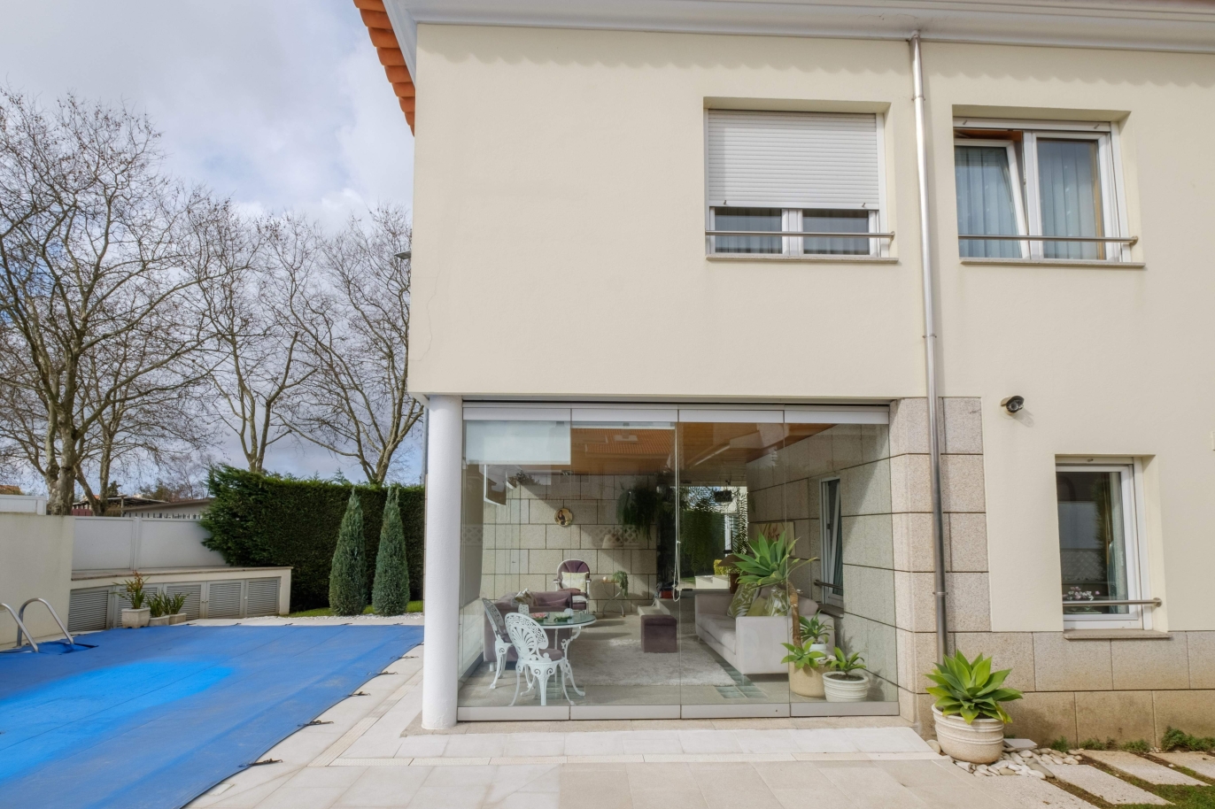 4 bedrooms House in Vila Nova de Gaia, Portugal No. 111159