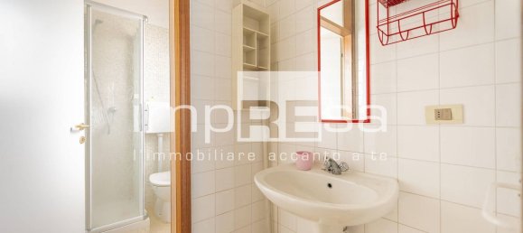 111m² Office in Godega di Sant'Urbano, Italy No. 218867 5