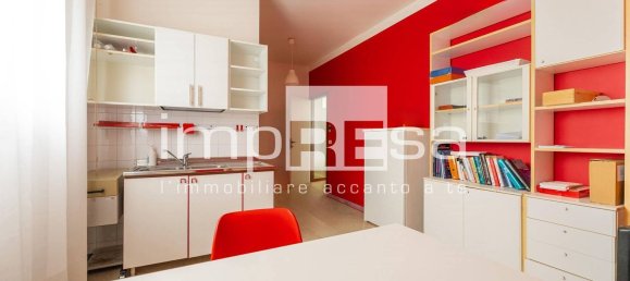 111m² Office in Godega di Sant'Urbano, Italy No. 218867 11