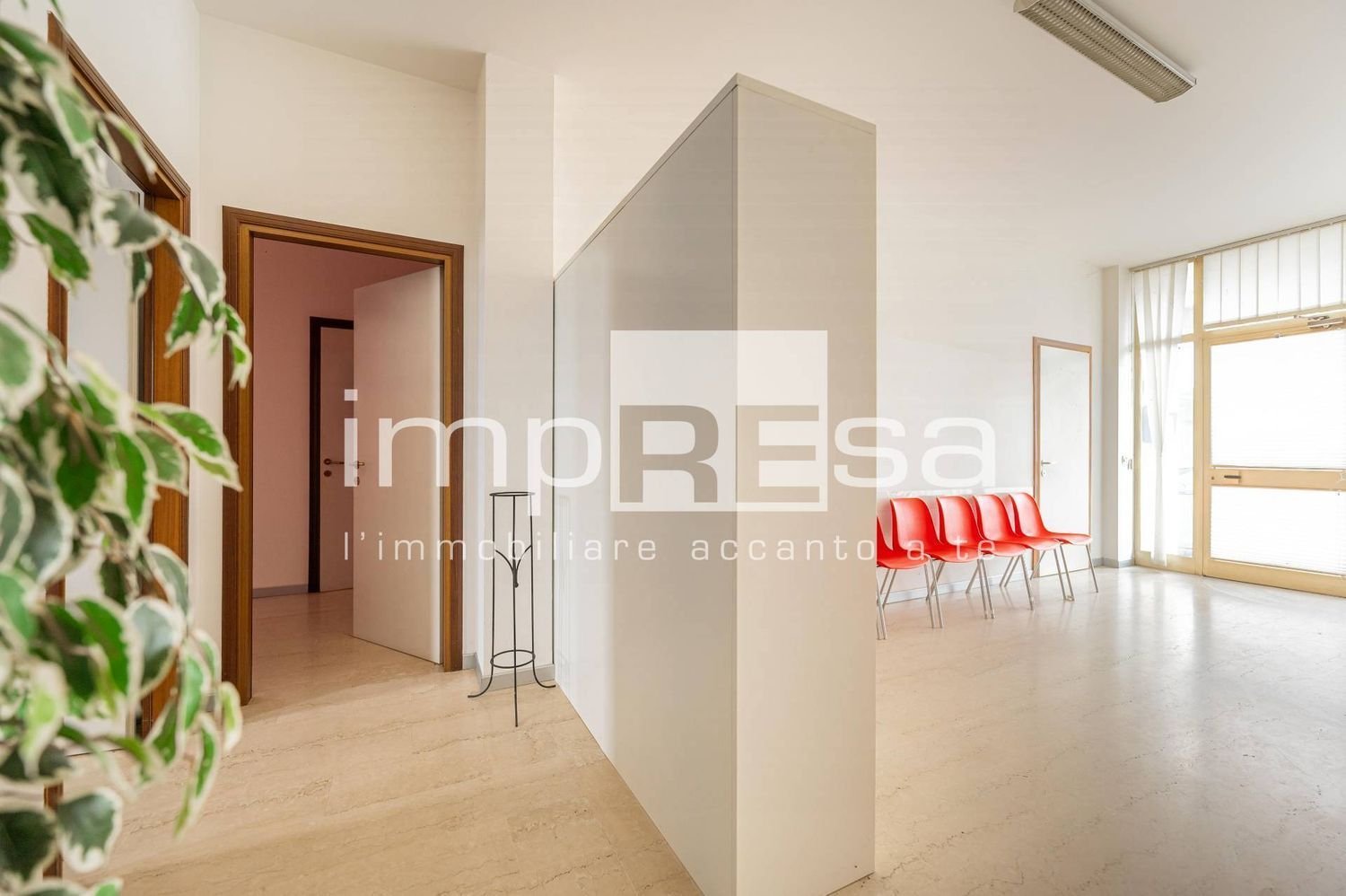 111m² Office in Godega di Sant'Urbano, Italy No. 218867