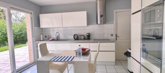 4 Schlafzimmer Haus in Bourg-en-Bresse, France, Nr. 362103 11