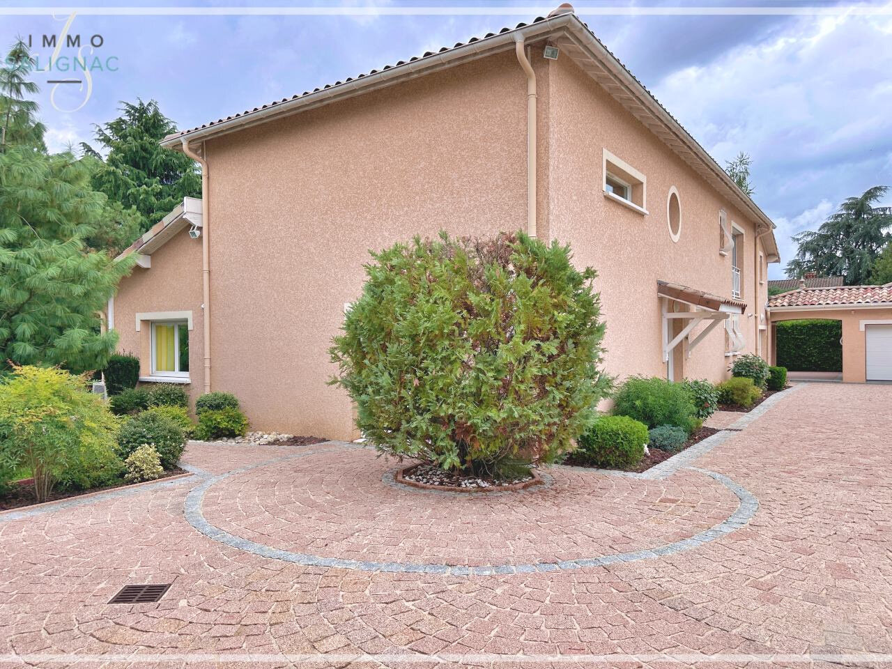 4 Schlafzimmer Haus in Bourg-en-Bresse, France, Nr. 362103