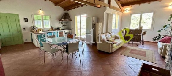 5 rooms House in Soldano, Italy No. 237139 9