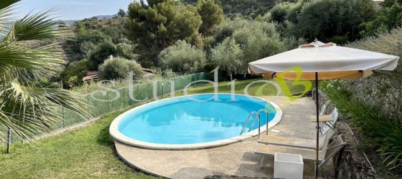 5 rooms House in Soldano, Italy No. 237139 2