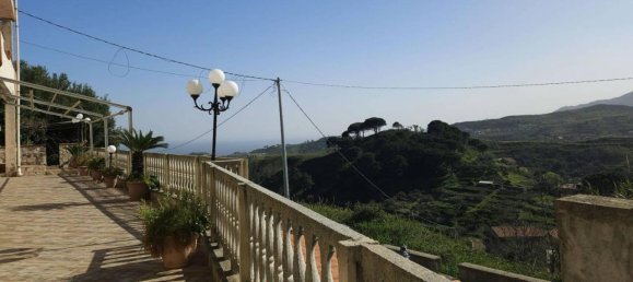 4-salle Appartement à Messina, Italy No. 169612 23