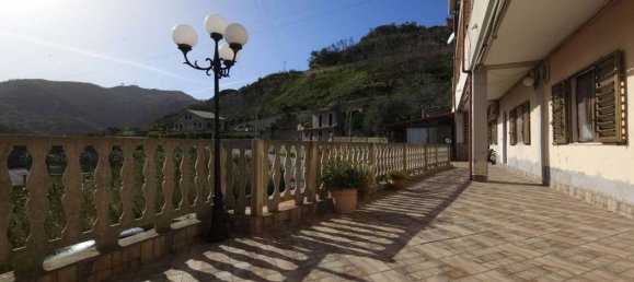 4-salle Appartement à Messina, Italy No. 169612 25