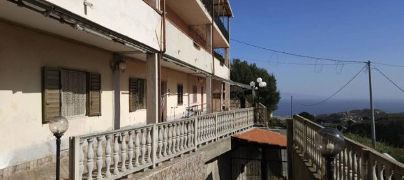 4-salle Appartement à Messina, Italy No. 169612 26