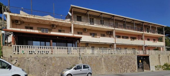 4-salle Appartement à Messina, Italy No. 169612 27