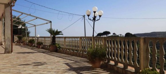 4-salle Appartement à Messina, Italy No. 169612 22