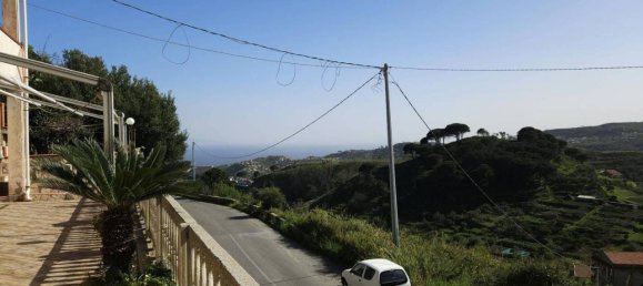 4-salle Appartement à Messina, Italy No. 169612 24