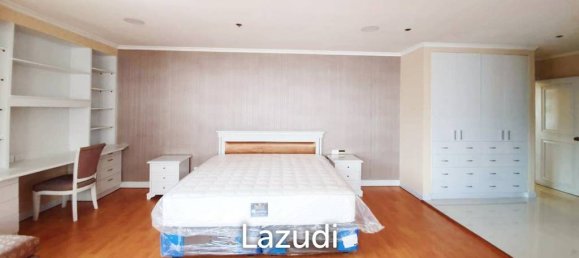 3 bedrooms Condo in Bangkok, Thailand No. 13944 9