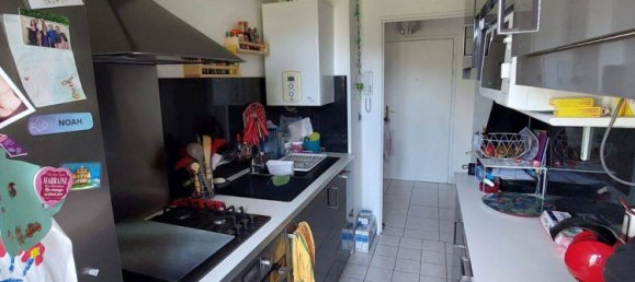 2 bedrooms Apartment in Brie-Comte-Robert, France No. 334540 3