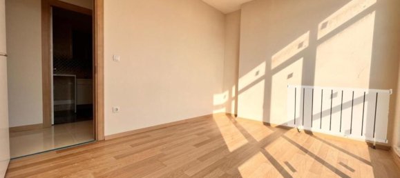 Apartment 3+1 in Istanbul, Turkey No. 24927 8