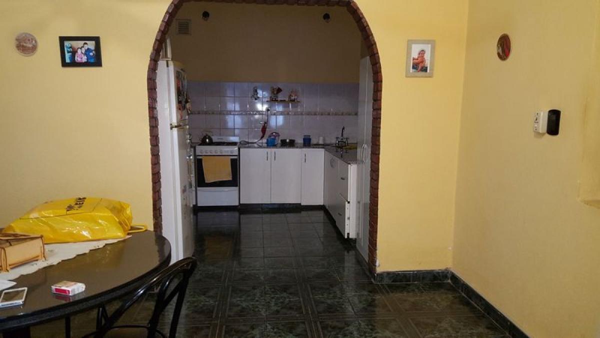 2 bedrooms House in Buenos Aires, Argentina No. 77302