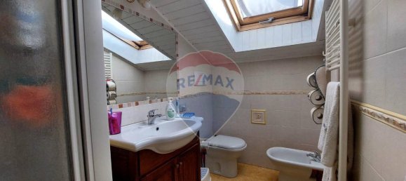 4 rooms Apartment in Cingoli, Italy No. 7409 9