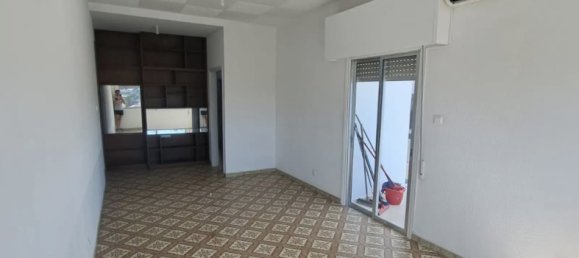 Apartamento de 3 dormitorios en Larnaca, Cyprus No. 26152 3