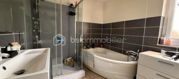 2 Schlafzimmer Haus in Maignelay-Montigny, France, Nr. 305885 3